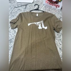 3/$8🍁Bella Canvas Maryland Home Top